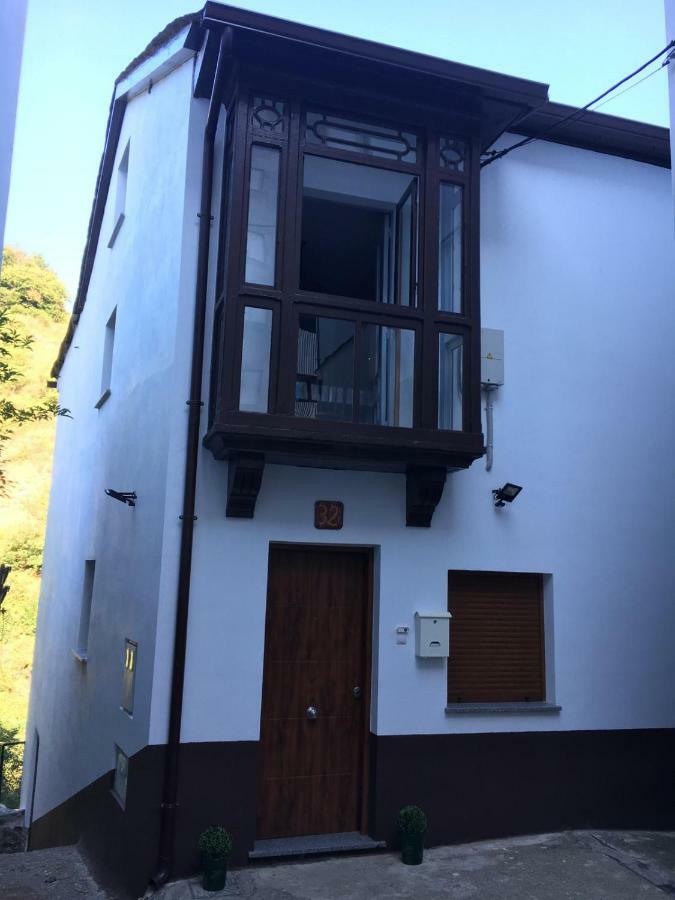 Narcea Turismo Real Apartman Cangas del Narcea Kültér fotó